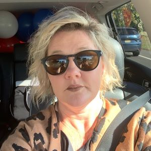 Meet your Posher, Rebecca